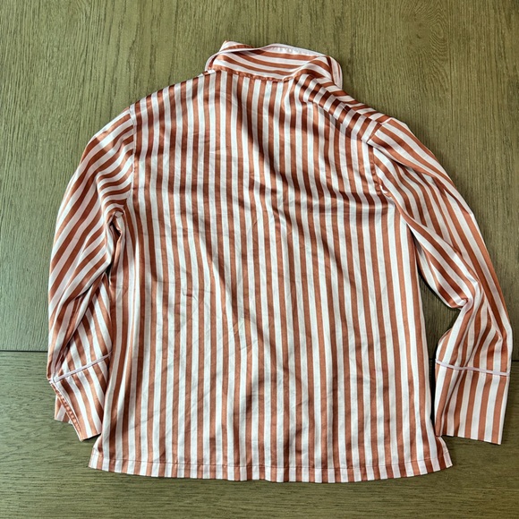 Victoria’s Secret Long Sleeve Sleep Shirt Size Small Red and Pink Striped - Picture 8 of 9